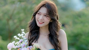 Collection of Beautiful and Pure Vietnamese Girls Celebrating Natural Beauty - image 19