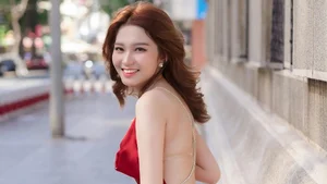 Collection of Beautiful and Pure Vietnamese Girls Celebrating Natural Beauty - image 64