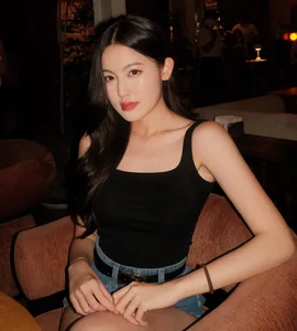 Netizens React to Stunning Pre-Puberty Photos of HIEUTHUHAI’s Girlfriend - image 5