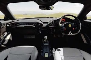 Ferrari 12Cilindri Manuale: The Ultimate Manual Supercar Worth Over $700k Launches - image 4