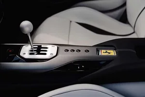 Ferrari 12Cilindri Manuale: The Ultimate Manual Supercar Worth Over $700k Launches - image 0