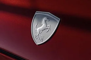 Ferrari 12Cilindri Manuale: The Ultimate Manual Supercar Worth Over $700k Launches - image 2