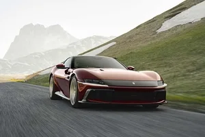 Ferrari 12Cilindri Manuale: The Ultimate Manual Supercar Worth Over $700k Launches - image 8