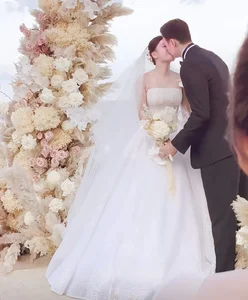 Dang Van Lam Ends Silence with Stunning Official Wedding Photos - image 2