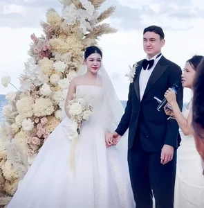 Dang Van Lam Ends Silence with Stunning Official Wedding Photos - image 3