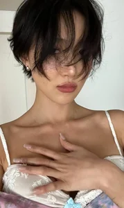 K-Pop Idol Stuns Fans With Bold Exposed Bra Fashion Trend - image 1