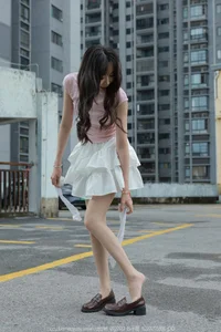 IESS Model Tuan Tuan - SXJ NO.1738 Professional Leg Modeling - image 5