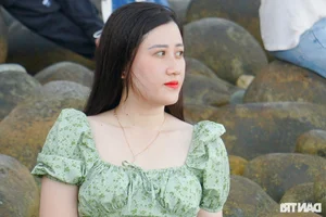Queen's Beach: The Giant Egg-Shaped Stone Beach in Quy Nhon - image 5