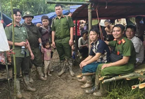 Lao Cai Village Chief's Heroic Evacuation Saves 115 Lives from Landslide - image 2