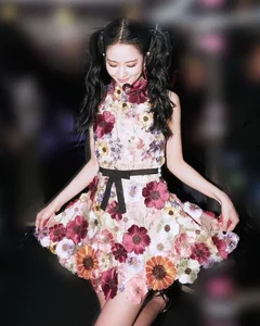 Blackpink Jisoo Hair Style Choices for Her Historic Vietnam Concert - image 5