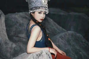 YiTuYu Art Language Vol.4685 Featuring Xiao Pi Gu Shuai Shuai: A Visual Masterpiece - image 5