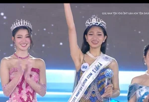 Miss World Vietnam 2023 Grand Finale: Huynh Tran Y Nhi Crowned Winner - image 23