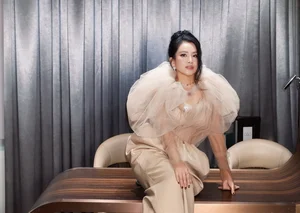 The Stunning Transformation of Anh Tho: A Modern Style Evolution - image 1