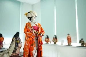 Discovering Traditional Culture Through the Exquisite Japanese Doll Exhibition - image 7