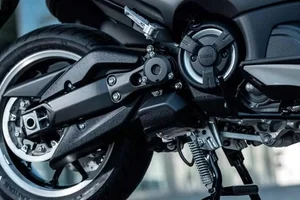 2026 Yamaha TMax Tech Max: Premium Features and Detailed Gallery of the Ultimate Maxi-Scooter - image 7