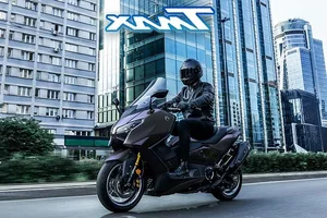 2026 Yamaha TMax Tech Max: Premium Features and Detailed Gallery of the Ultimate Maxi-Scooter - image 5
