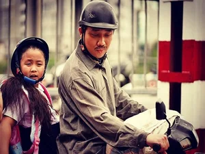The Stunning Transformation of Tran Thanh's On-Screen Daughter as She Grows Up - image 1