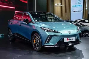 2026 MG4 EV: Can the New Update Revive Sales for the Electric Hatchback? - image 1