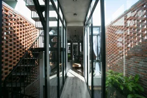 Stunning Combined Residence and Coffee Shop Design in Da Nang - image 0