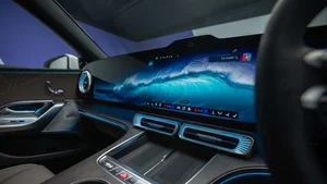 All-Electric Mercedes-Benz C-Class: S-Class Comfort in a Compact Sedan - image 14