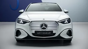 All-Electric Mercedes-Benz C-Class: S-Class Comfort in a Compact Sedan - image 2