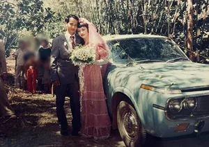 Vietnamese Celebrities Share Nostalgic Vintage Wedding Photos of Their Parents - image 3