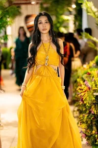 Modern Elegance: The New Collection by Designer Thanh Huong Bui - image 5