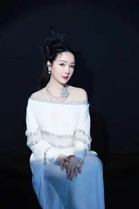Ho Ngoc Ha Stuns in High-Slit Dress Showcasing Long Legs - image 9