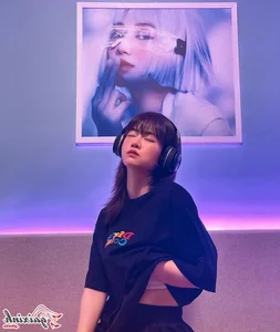 Vietnamese Influencer Le Bong Showcases Stunning Bikini Style and Fitness Journey Online - image 65