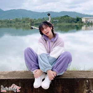 Vietnamese Influencer Le Bong Showcases Stunning Bikini Style and Fitness Journey Online - image 29