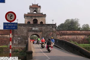 Exploring the 13 Historic Gates of Hue Imperial City: A Royal Architectural Journey - image 14