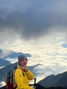 Conquering Canh Cao Sinkhole: A Brave Journey into the Earth's Depths - image 3