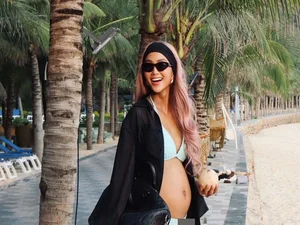 H’hen Niê Stuns in Bikini While Flaunting Her Baby Bump—Husband’s Sweet Reaction - image 1