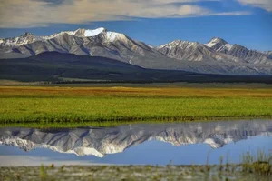 Mongolia Travel Guide: Explore the Nomadic Steppes on a Budget - image 7