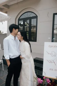 Heartwarming Moments: Quynh Luong and Her Family Welcome Their Newborn Daughter - image 6