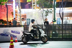 Yamaha Gear Hybrid Arrives in Vietnam: A Formidable Rival to the Honda Vision Starting at 30.4 Million - image 8