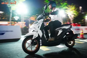 Yamaha Gear Hybrid Arrives in Vietnam: A Formidable Rival to the Honda Vision Starting at 30.4 Million - image 7
