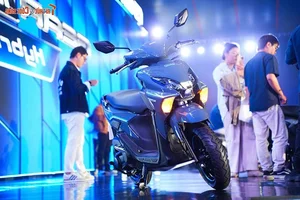 Yamaha Gear Hybrid Arrives in Vietnam: A Formidable Rival to the Honda Vision Starting at 30.4 Million - image 10