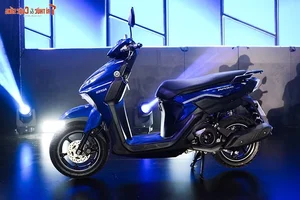 Yamaha Gear Hybrid Arrives in Vietnam: A Formidable Rival to the Honda Vision Starting at 30.4 Million - image 2