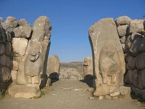 Exploring the 12 Most Mysterious Civilizations in History That Vanished Without a Trace - image 8