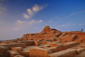 Exploring the 12 Most Mysterious Civilizations in History That Vanished Without a Trace - image 0