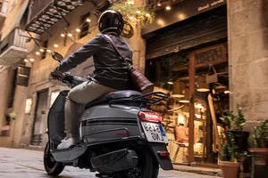 Lambretta V125 Special 2025 Launched with Classic Italian Style - image 6