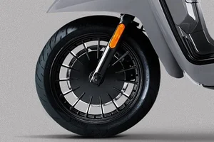 Lambretta V125 Special 2025 Launched with Classic Italian Style - image 1
