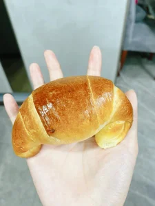 Lam Truong's Wife Yen Phuong Shares Delicious Sour and Spicy Snack Recipe - image 1
