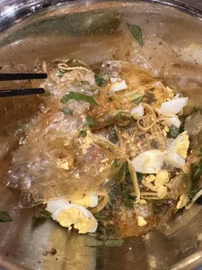 Lam Truong's Wife Yen Phuong Shares Delicious Sour and Spicy Snack Recipe - image 3