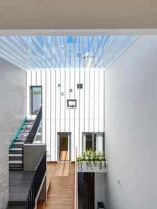 Smart 120m2 House Design: Maximizing Space and Minimizing Costs - image 1
