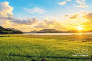 Exploring Lak Lake: The Largest Natural Freshwater Lake in Central Highlands - image 0