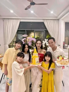 Vietnamese Celebrities Share Experiences After Unexpected Earthquake Tremors - image 1