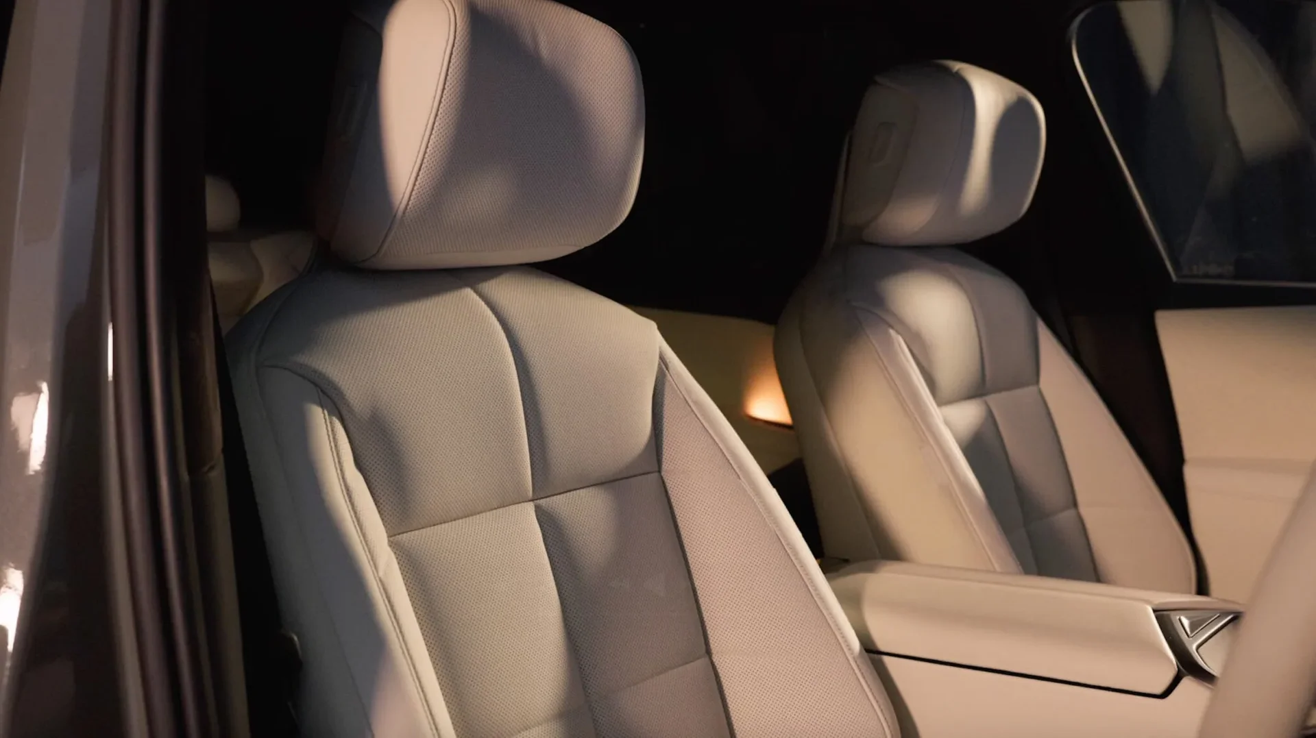 All-New 2027 BMW X5 Debuts with Neue Klasse Design and 700km iX5 EV