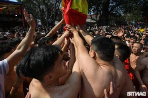 The Vibrant Dong Ky Firecracker Festival: Welcoming Spring in Northern Vietnam - image 7
